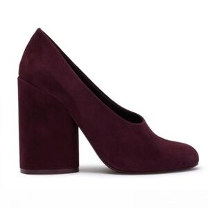 Tory Burch “Lucia” suede 110mm pump, size 8
